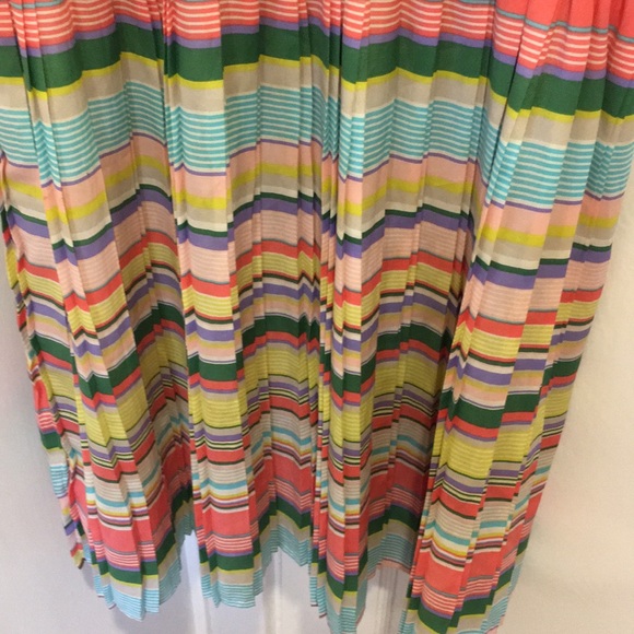 Adorable pleated ModCloth rainbow dress - Picture 3 of 3